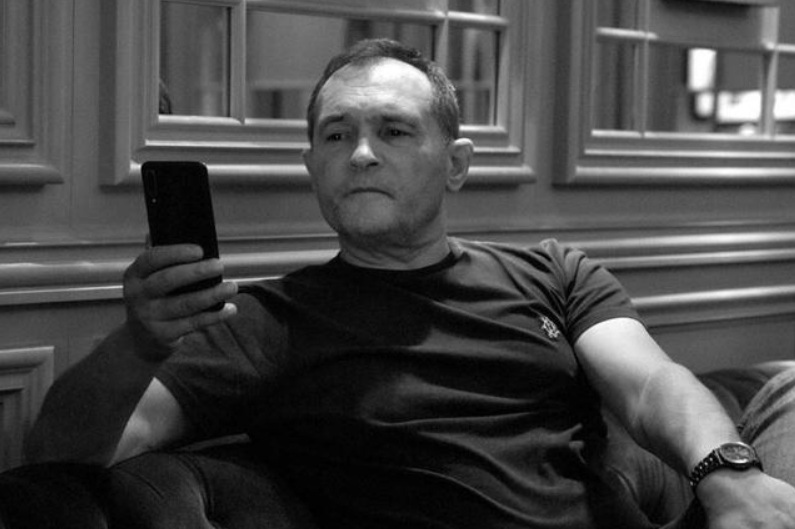 Хакери на Черепа свалиха „Възраждане”