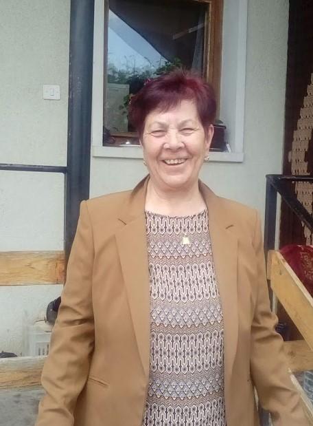 Цветанка Ризова на 60: Булка с бонус — свекърва, доведени деца и внуче! СНИМКИ