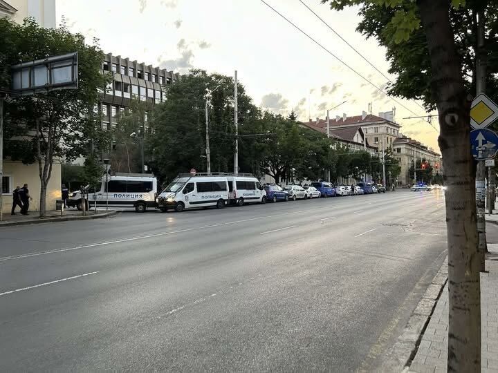 Шубето на Шиши е голям страх! Кои са следващите легитимни цели на протеста? БТВ, ГЕРБ и Централата на Пеевски