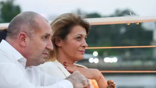 14 милиона на година ни струват Румен Радев и жена му