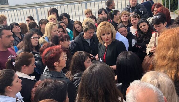 Мераци: Мая Манолова напира за президент