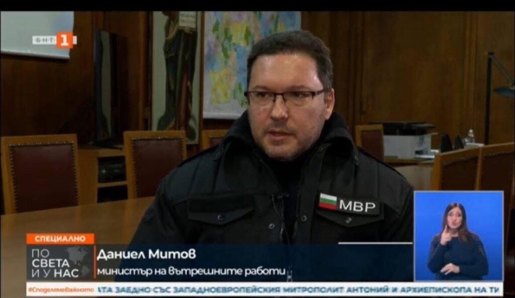Знаков академик от Русе взриви мрежата: Гордея се с четиримата младежи в ареста и не вярвам на лъжеца Даниел Митов!