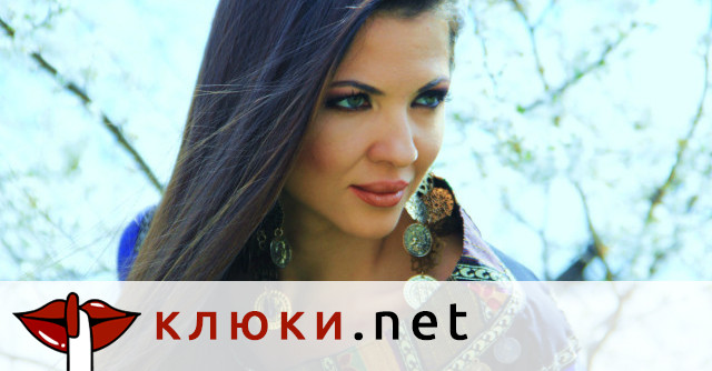 Парадокс: Толкова красива, а отново Райна е сама