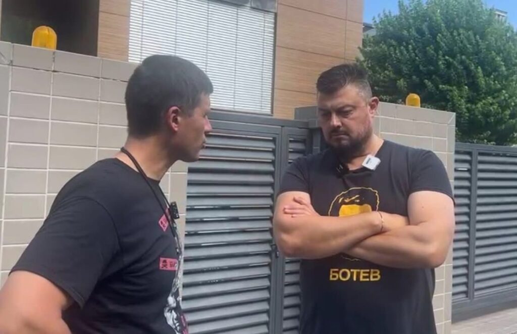 Петьо Еврото воскресе в дърт пасквил, писан с Пеевски, срещу Бареков, който Мадам В от Афера внесе в Сарафаурата!