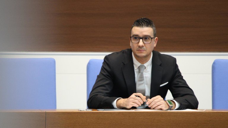 Гаджето на министър прибира по 7000 лв. заплата, без да ходи на работа