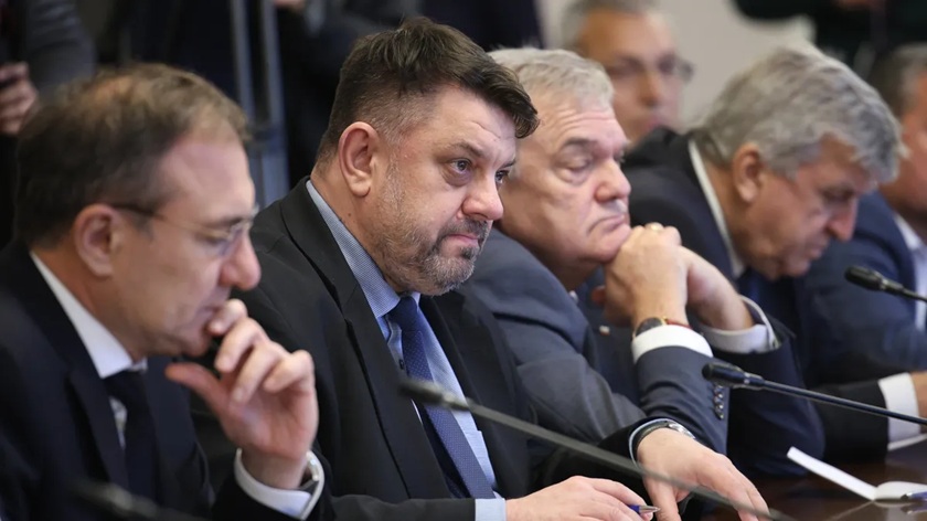 Жалка картинка: БСП на смъртен одър