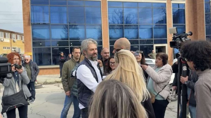 Събраха 200 хиляди за гаранцията: Кметът на Варна вече е на свобода (СНИМКИ+ ВИДЕО)