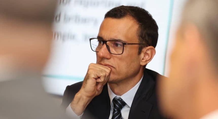 Васил Терзиев бяга при Радев?