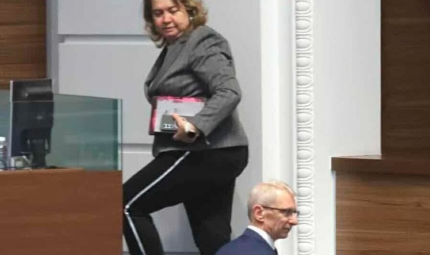 Киселова: ПП–ДБ определиха кабинета на Пеевски, от който го гонеха