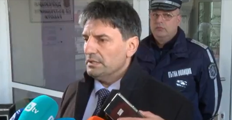 СДВР издига КПП-та за протеста пред парламента, проверяват известните с агресия лица (видео)