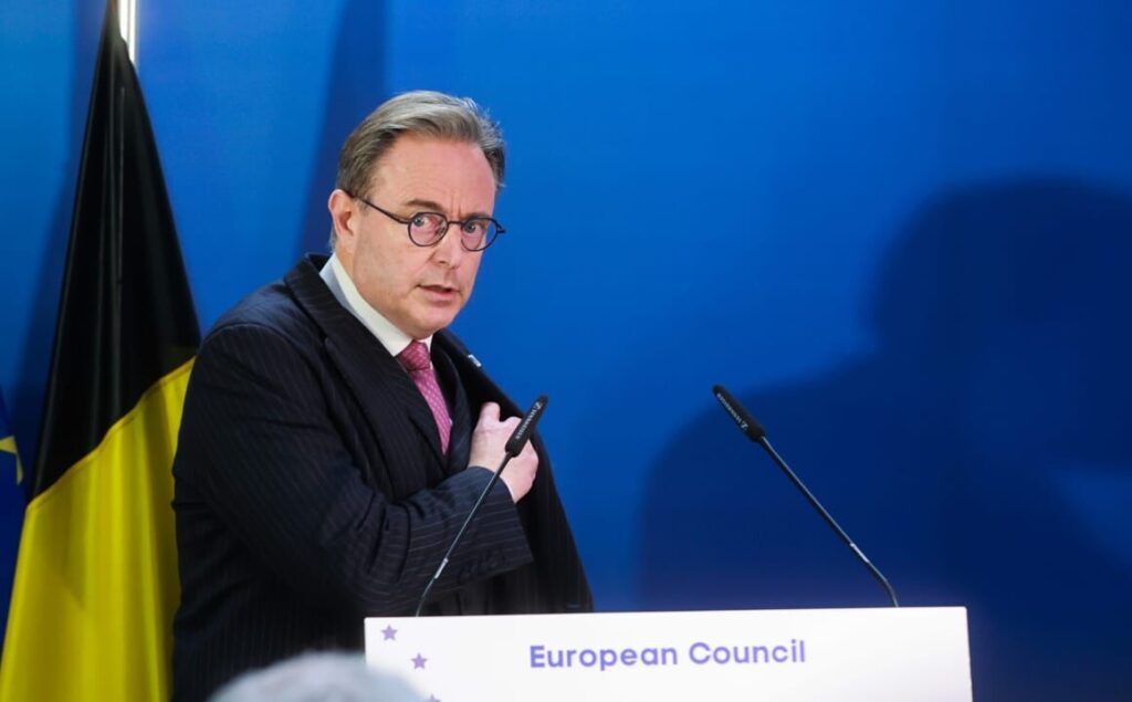 Politico: Войната в Украйна свършва през 2026 с крайно лош за Киев резултат! Гражданите на ЕС вече не искат да плащат!