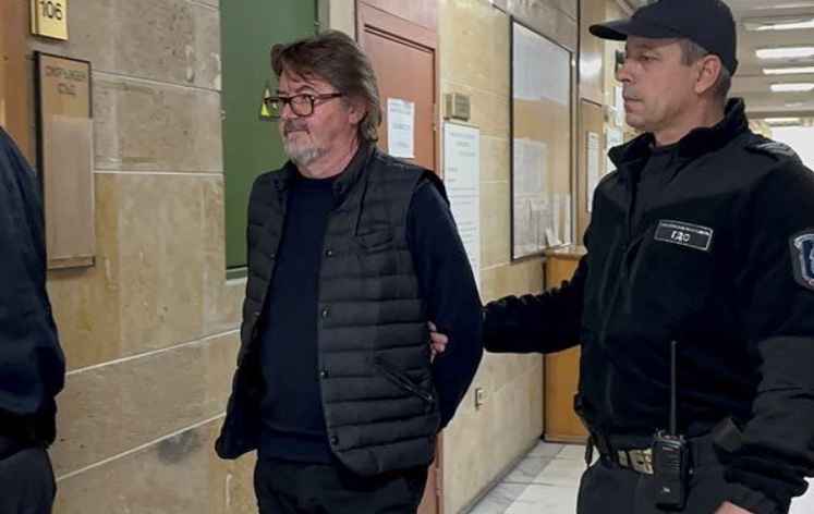 Бивш член на ВСС и депутат взима 280 000 лв. заради арест по заповед на Австрия