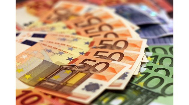 Прокопиев и Домусчиев взимат по 4,56 и 10,4 млн. лева., Филипов малко над 17 млн. лв. за съхранение на електроенергия