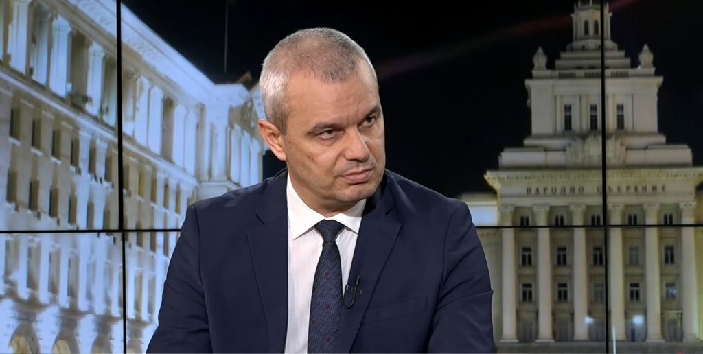 Костадин Костадинов насъсква своите срещу Румен Радев