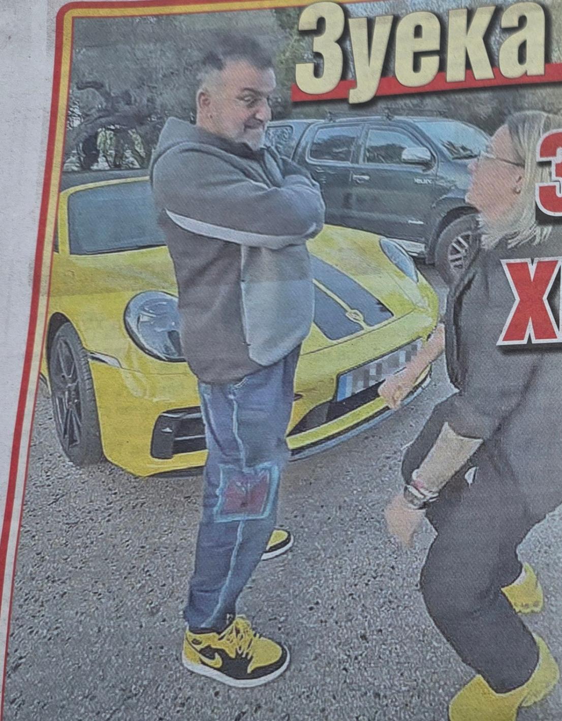 Живее си живота: Зуека яхна порше за 150 000 евро (ФОТО)