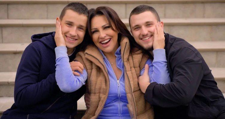Рени живее в ужас: Синът ми кара казарма в Израел, моля се непрекъснато!