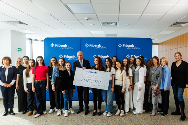 Fibank отново подкрепи Българската федерация по художествена гимнастика