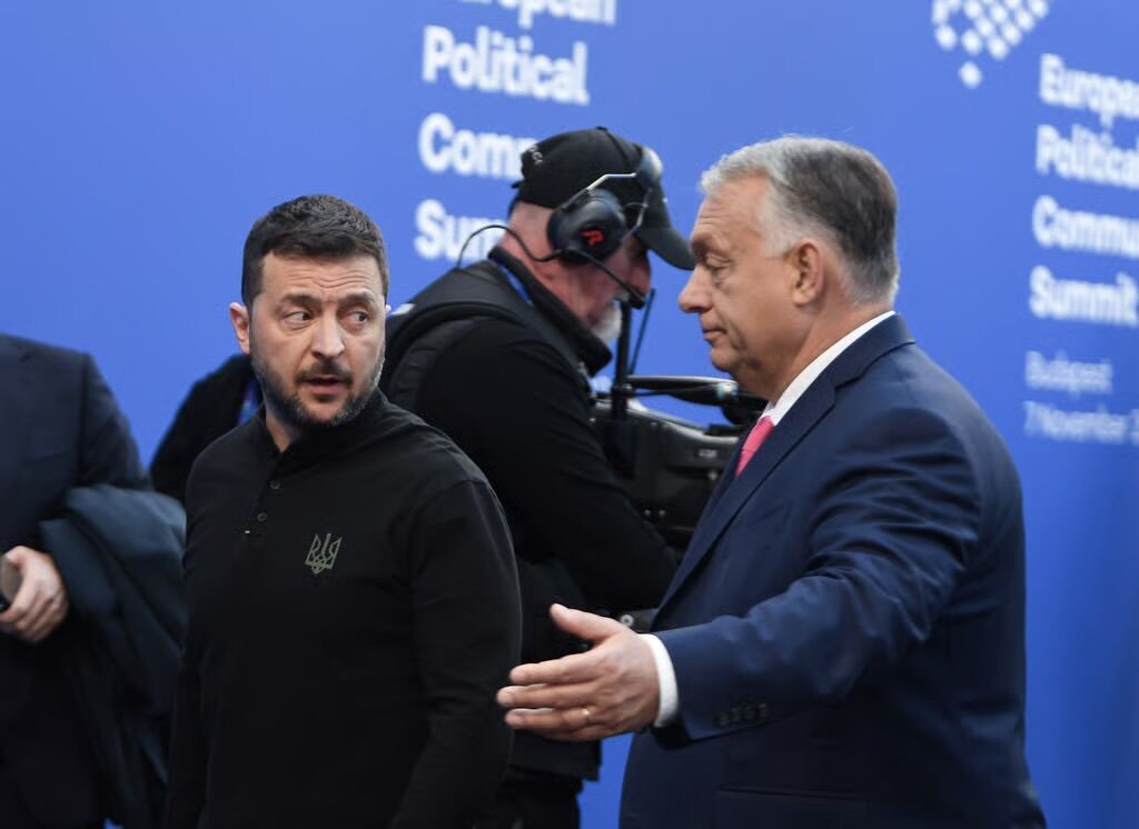 Politico: Зеленски губи самоконтрол и се излага със заплахи към Орбан и забележки на Тръмп