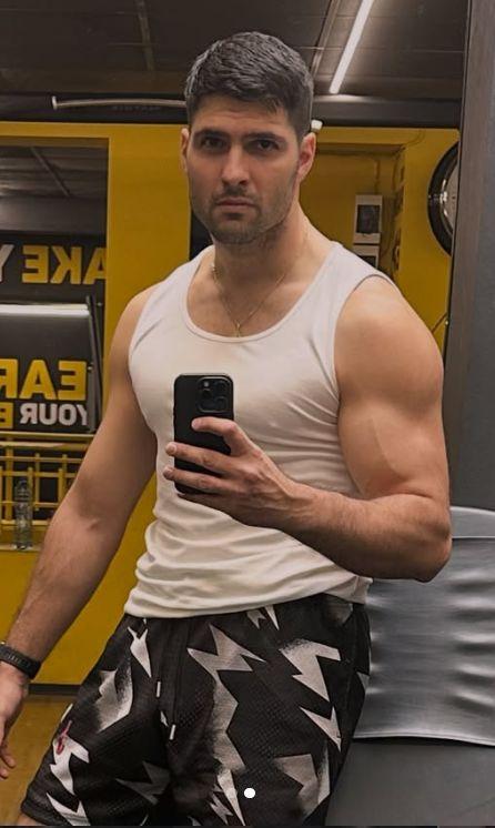 Гунди без фланелка: Павел Иванов показа тяло-мечта и взриви мрежата (ГОРЕЩИ СНИМКИ)