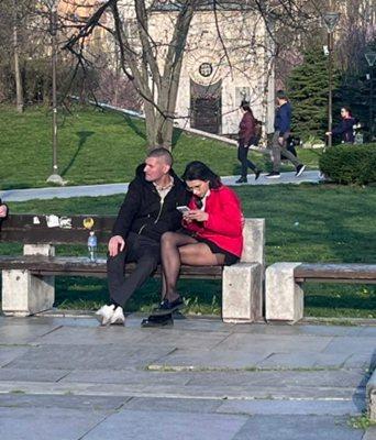 Звезда от „Диви и красиви“ заби ново гадже (Фото)