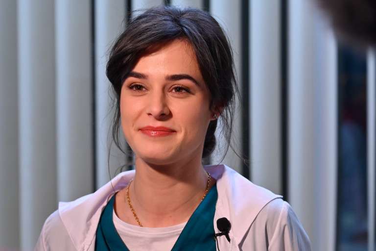 Звездата Ванеса Пеянкова от сериала „Вяра, надежда, любов“ призна за ужаса пред кантара и борбата с килограмите