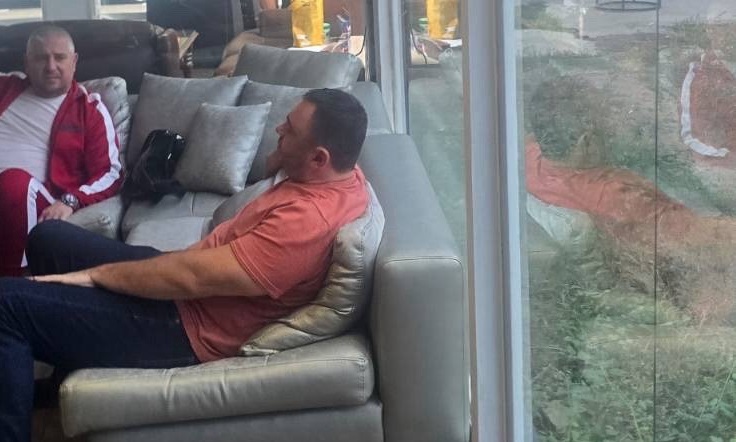 „Зеленчукови” трикове: Юлиян Картофа легна в болница