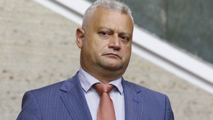 Къртица в МВР светнала Пепи Еврото да бяга