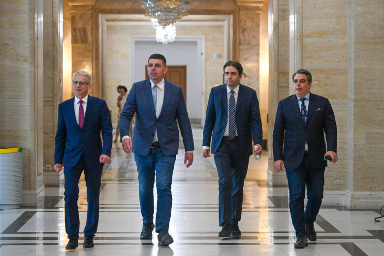 Петроханци се избиха за кокала! Иво Мирчев вече не говори с Атанас Атанасов