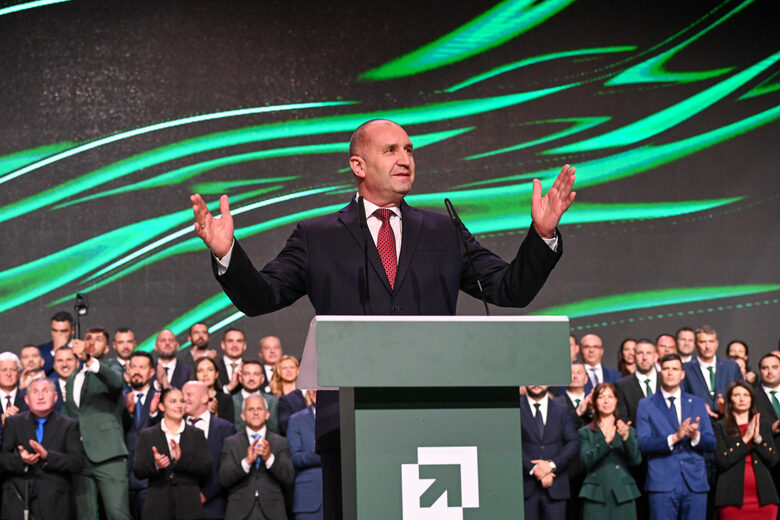 Румен Радев учредява партия ПБ във Велико Търново