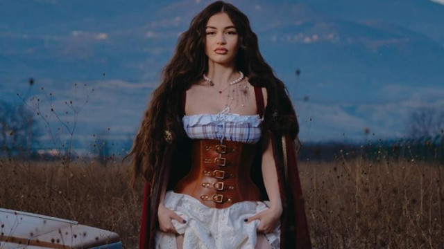 Сериозно ли?! Сладката Крисия ПЕРДАШИ гаджето си Никола Цолов! (още разкрития – ВИЖ ТУК)