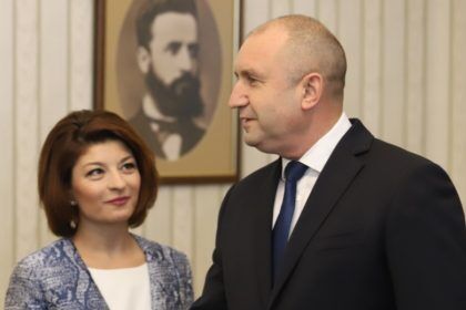 Служебното правителство на ППДБ в комбина с Пеевски и Борисов готвят “Румънски сценарий” срещу Румен Радев!