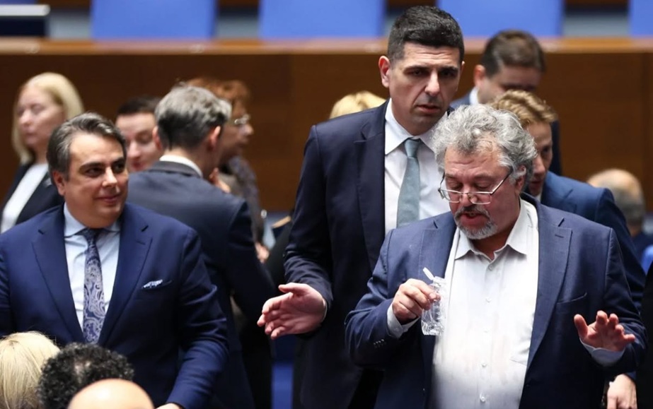 Трус срина петроханци! Манол Пейков в центъра на ПП войната с ДБ