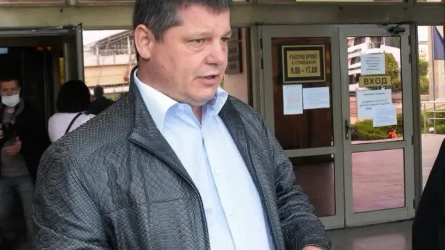 ГОРЕЩО РАЗСЛЕДВАНЕ! Вижте как спонсорът на Бареков – мутрата Плавен Дишков Кела върти контрабанда, точи ДДС и манипулира обществени поръчки