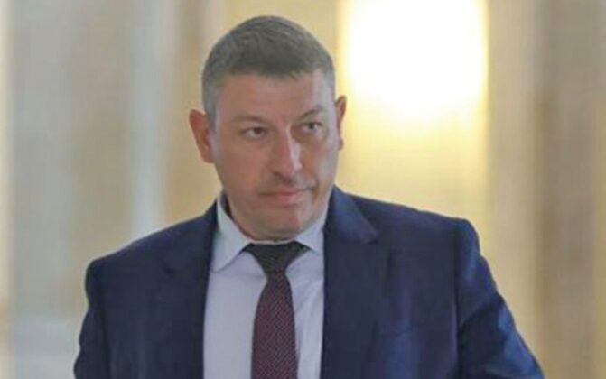 До месец: Гонят шефа на ДАНС