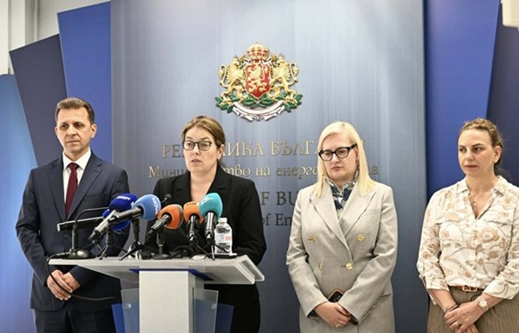 Метла в енергетиката! Бивш министър поема БЕХ, нови шефове в АЕЦ и мините