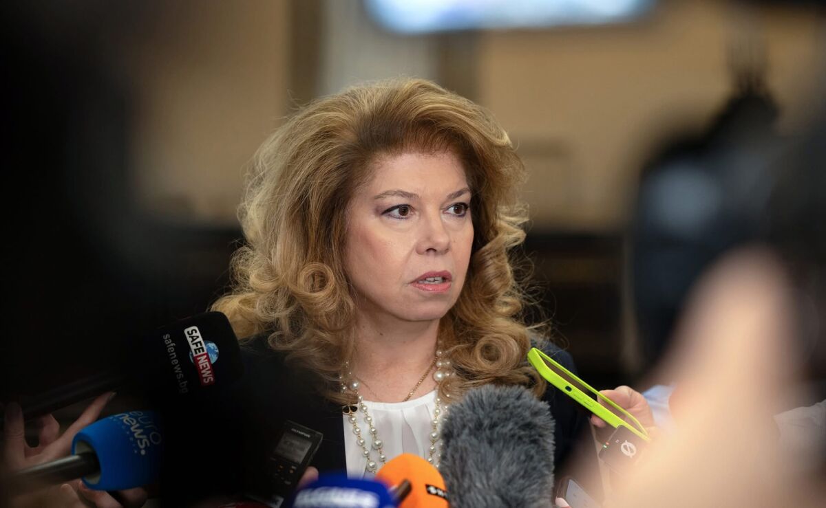Президентът Илияна Йотова: Очаквам Доналд Тръмп да приеме офертата на Румен Радев за визите!