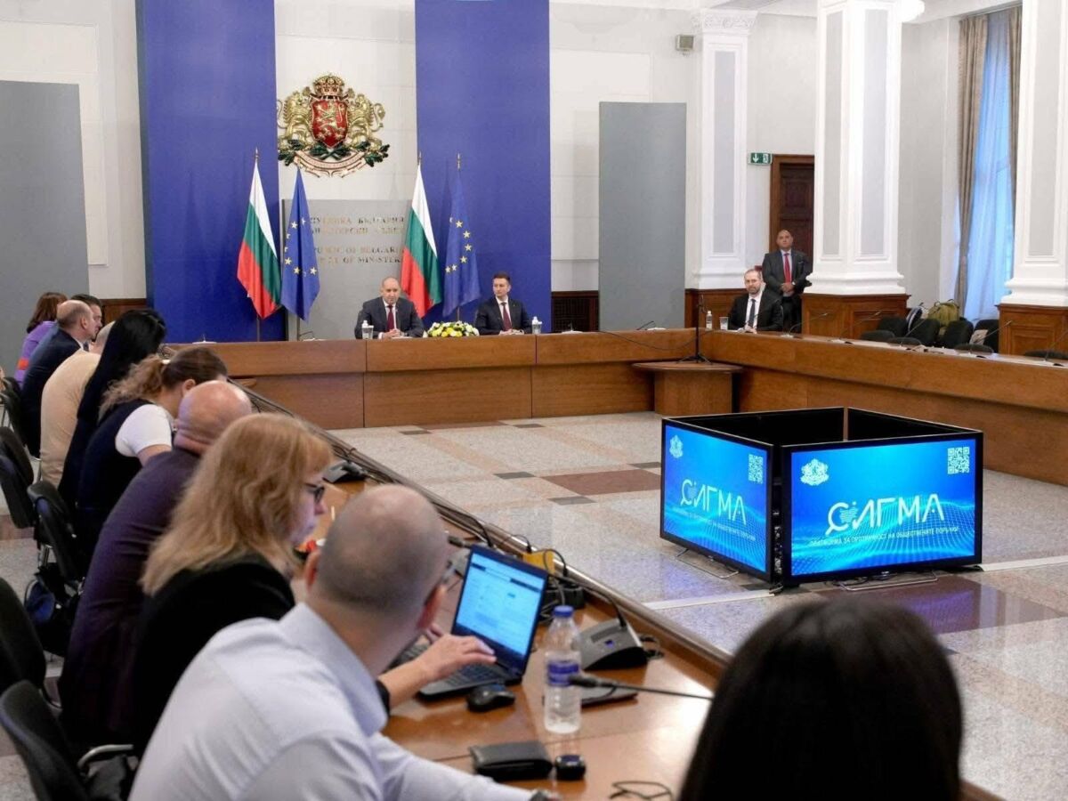 Румен Радев: Ще отрежем достъпа на олигархията до публичния ресурс!