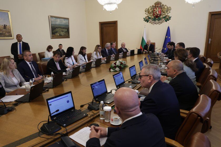 Румен Радев: Прокуратурата прикрива национално известни публично фигури за схеми за стотици милиони