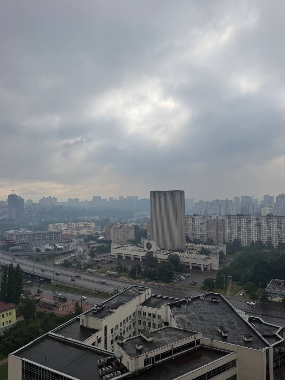 Русия удари безжалостно Киев с неотразими ракети Циркон и отново изби десетки! (Снимки и видео)