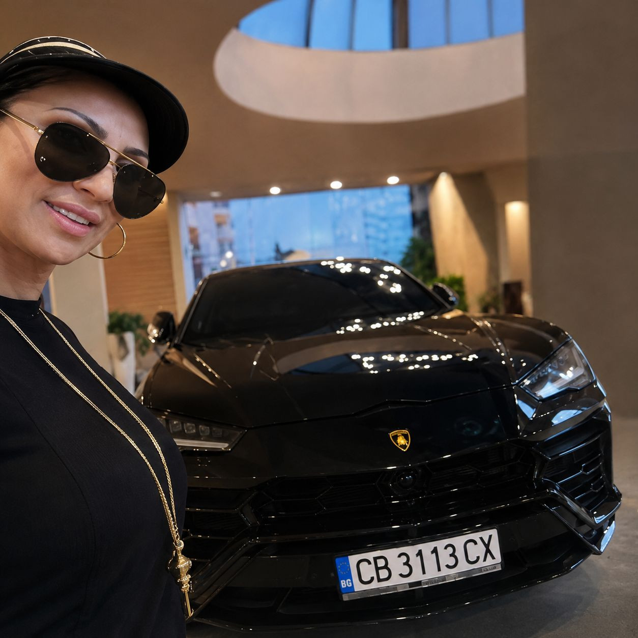 Софи Маринова хвърли 700 000 лева за „Ламборгини“ на сина си Лоренцо