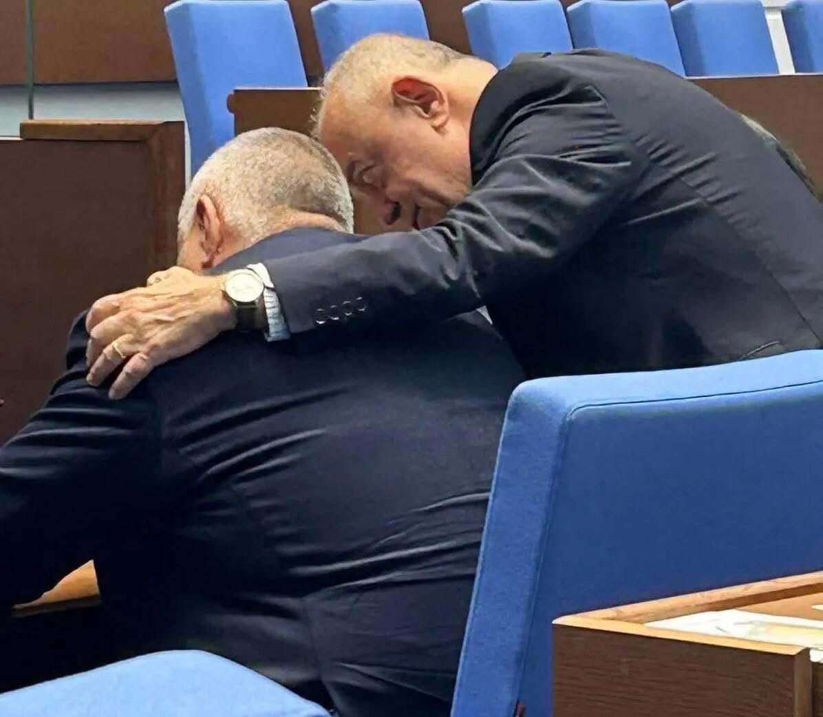 Генерал Атанасов обясни как ще стане Сглобката ППДБ – ГЕРБ зад Андрей Гюров