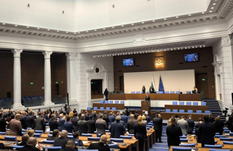 Депутатите пият девет вида кафе, ще изядат 1400 кутии бонбони