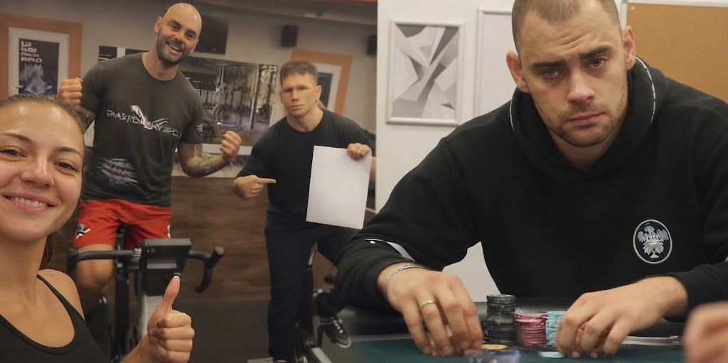 Криптомилионерът Краси от „Игри на волята“ прегръща бебе след 10 години инвитро драми?