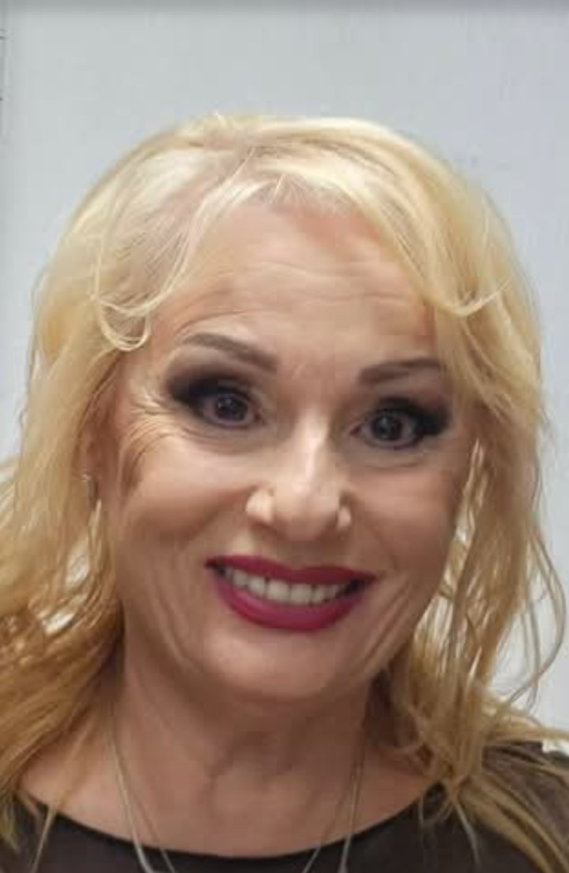 Олеле, Тони, това ти ли си?!? Тони Димитрова изплаши с визия: Към Оземпик ли е залитнала, че изглежда така?! (СНИМКИ)