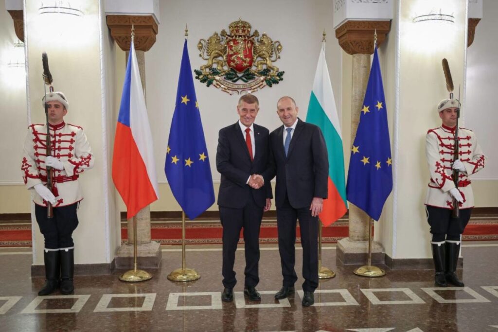 Румен Радев: Географията е същата, но България вече е в центъра на Европа и нейните разговори!