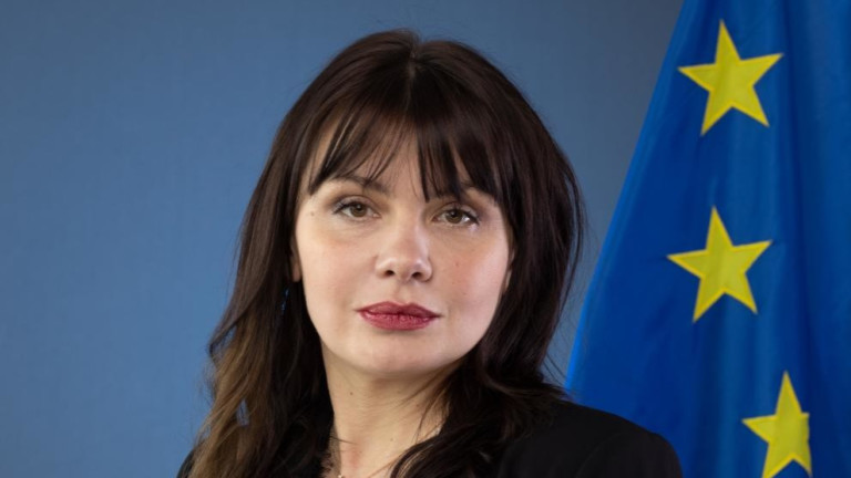 Теодора Георгиева съди ВСС