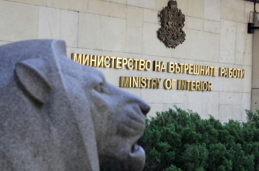 Narod.bg пита: Кой кадрува в МВР?