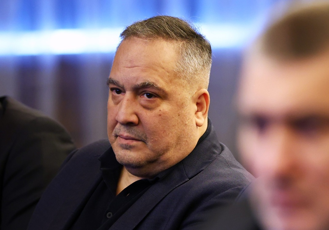 Власт и пари: Империята на Слави Бинев