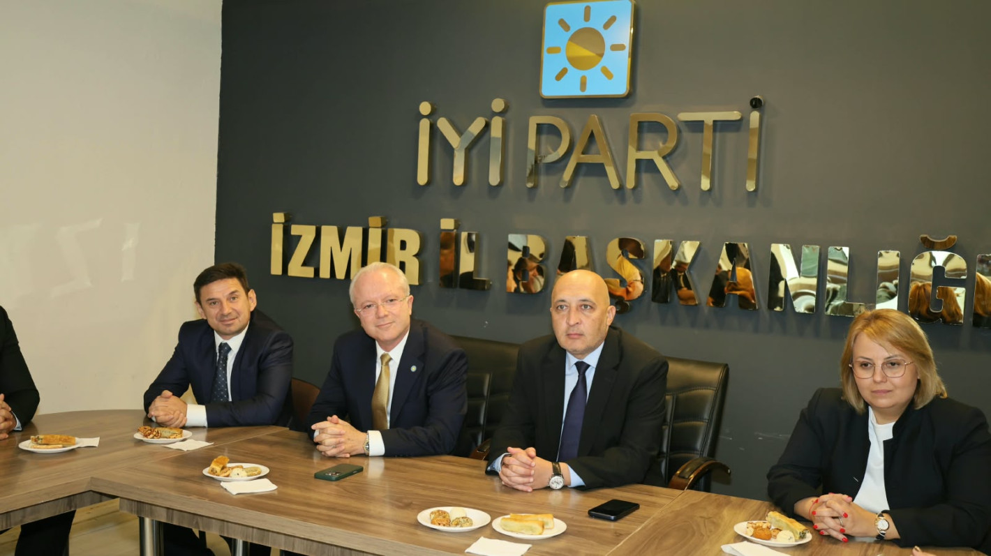 ДПС проведе среща с представители на İYİ Parti в Измир
