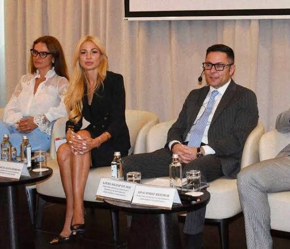 Зам.-министърката на икономиката е арестувана за търговия с бебета